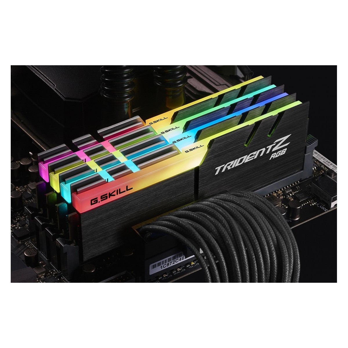 G.Skill Trident Z RGB - 32 GB - 4 x 8 GB - DDR4 - 2666 MHz - 288-pin DIMM